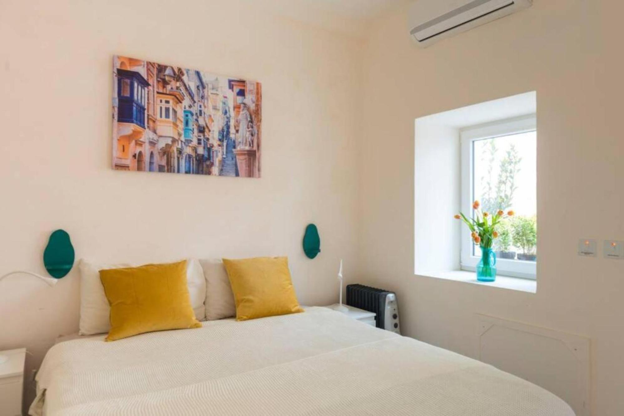 Authentic Gf Apartment With Terrace At The 3 Cities Marina Cospicua Eksteriør bilde
