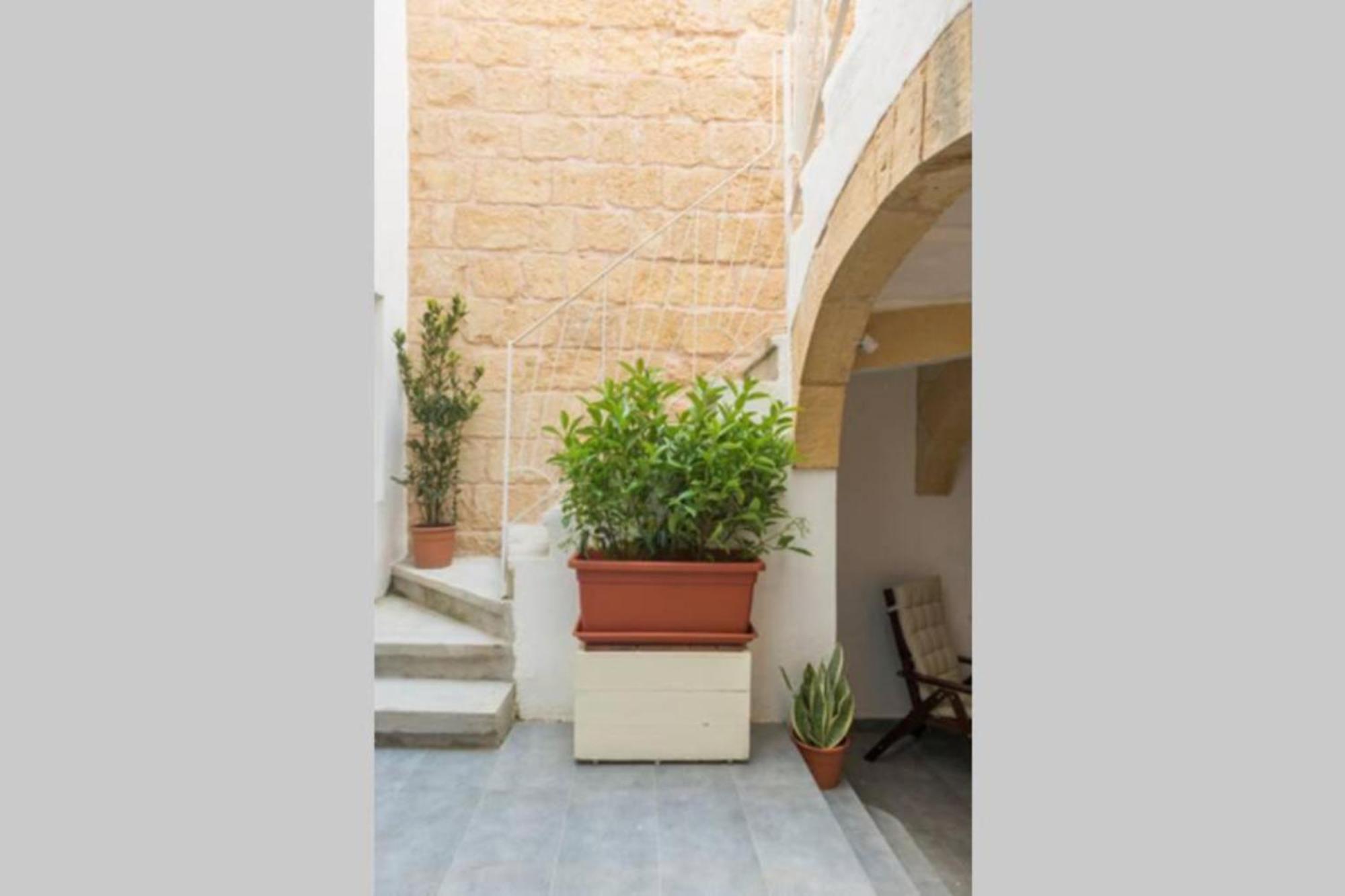 Authentic Gf Apartment With Terrace At The 3 Cities Marina Cospicua Eksteriør bilde