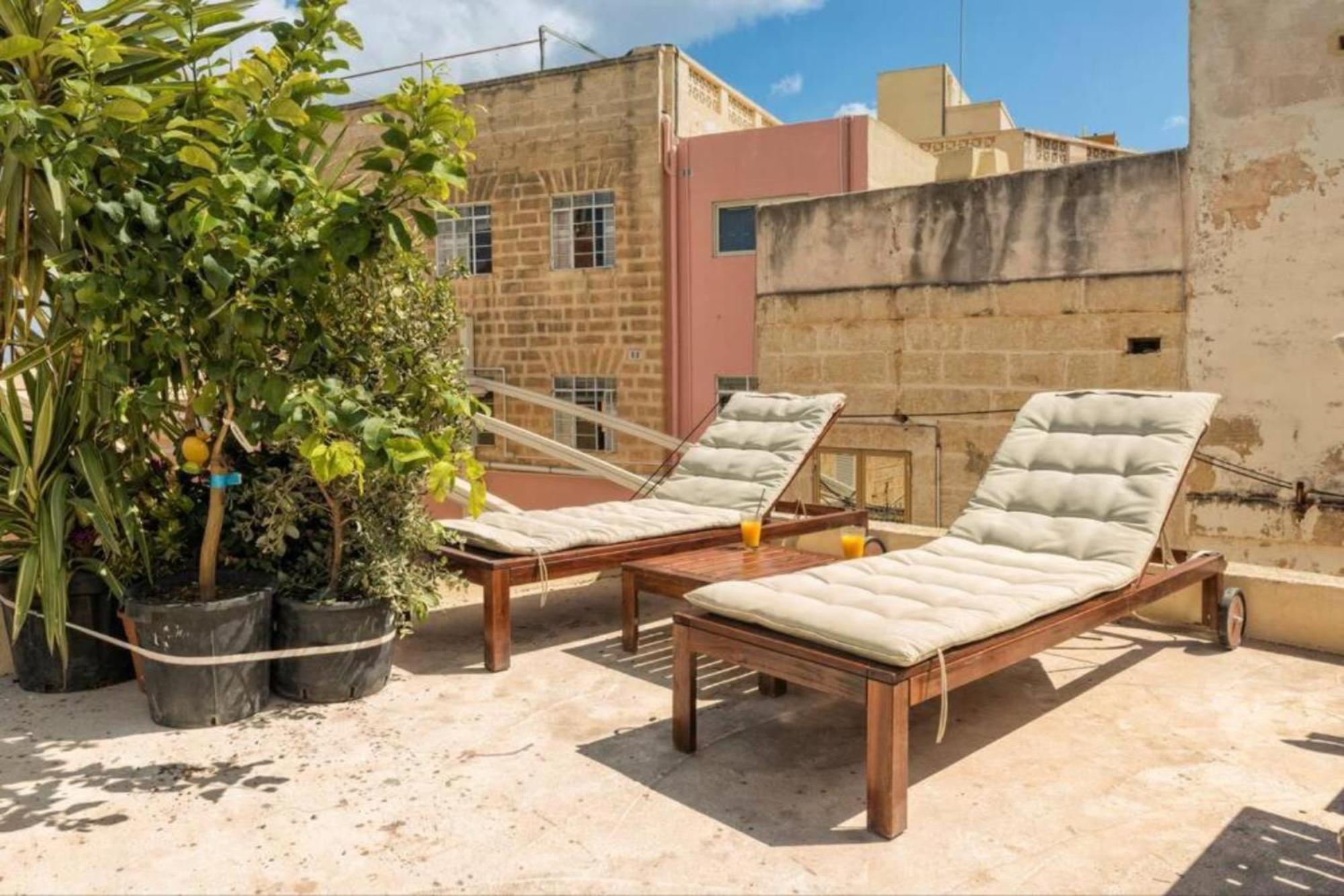 Authentic Gf Apartment With Terrace At The 3 Cities Marina Cospicua Eksteriør bilde
