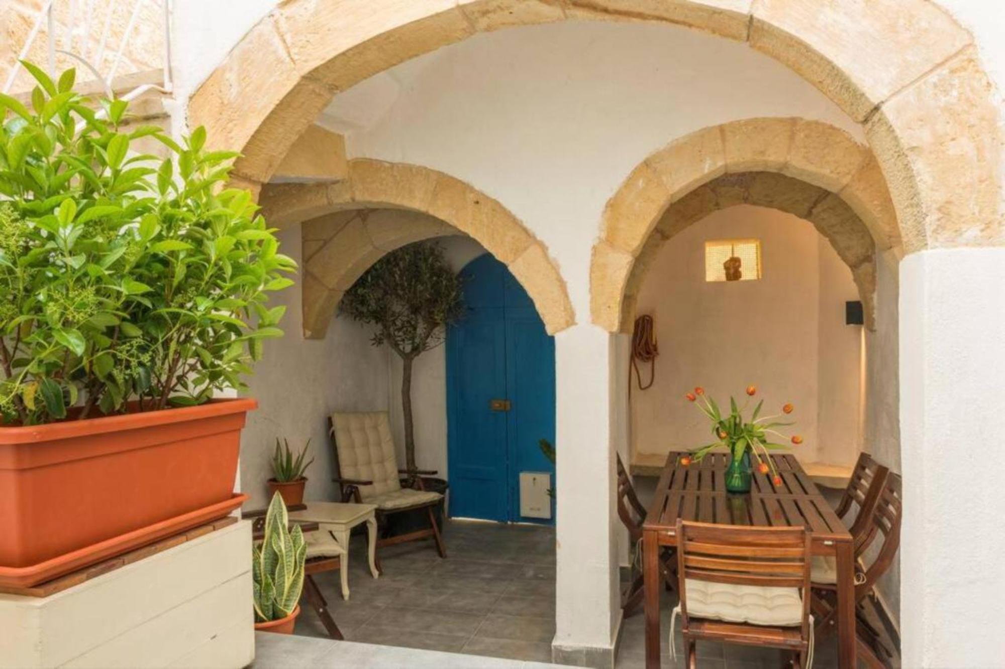 Authentic Gf Apartment With Terrace At The 3 Cities Marina Cospicua Eksteriør bilde